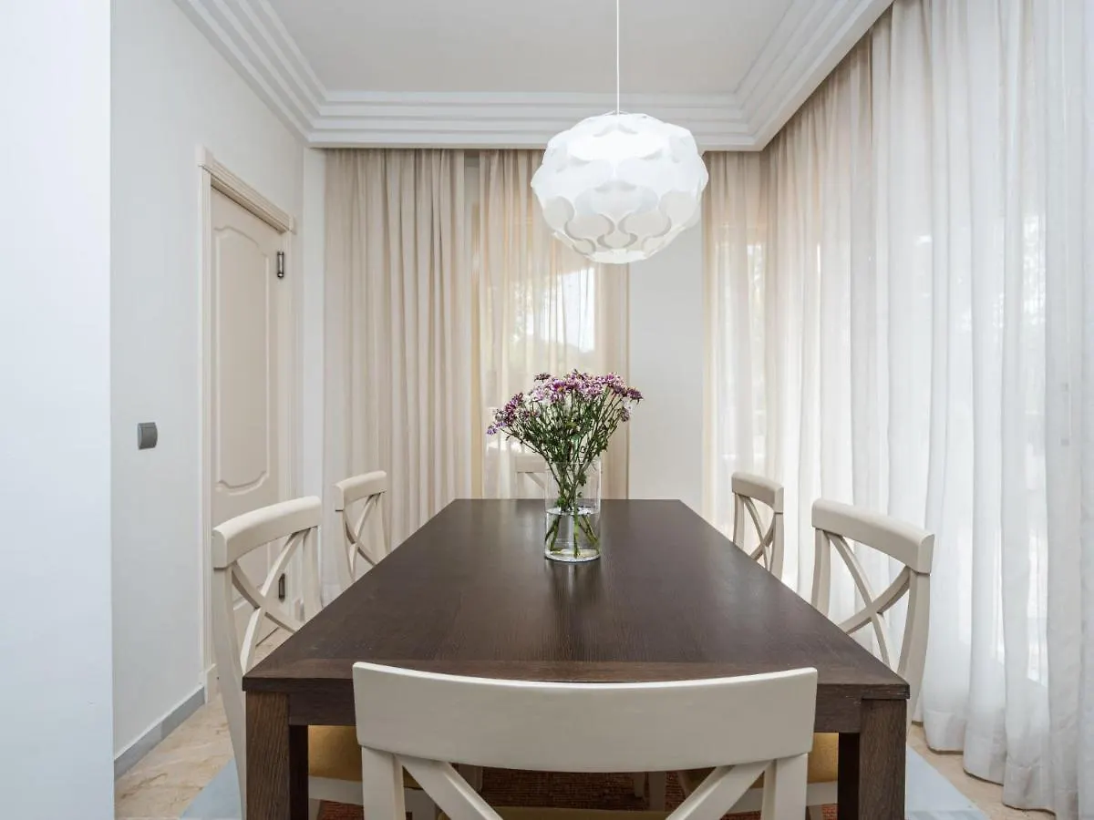 Apartment Fuente Aloha By Interhome Marbella