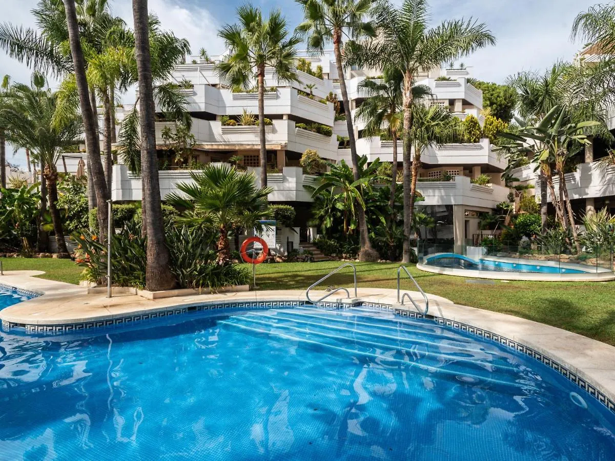 Apartment Fuente Aloha By Interhome 마르베야