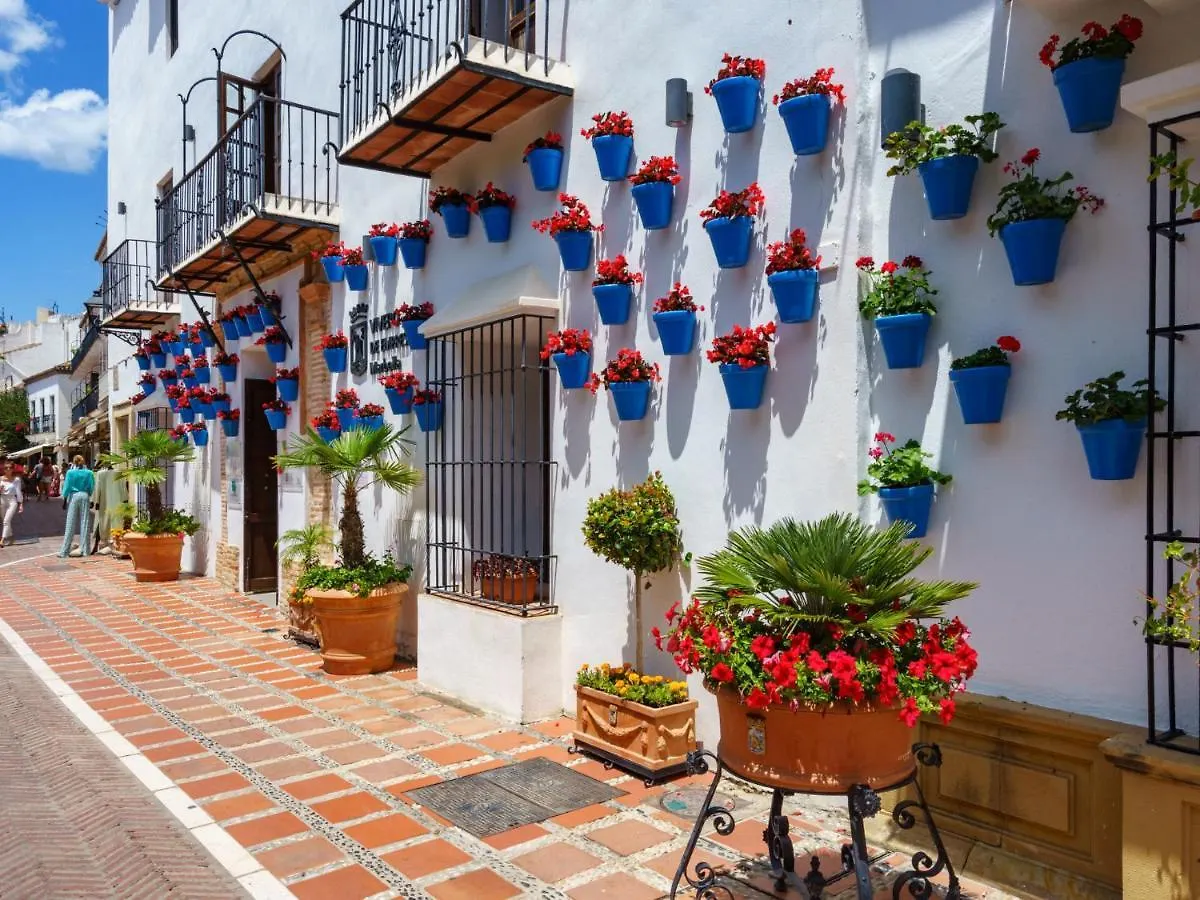 Apartment Fuente Aloha By Interhome Marbella