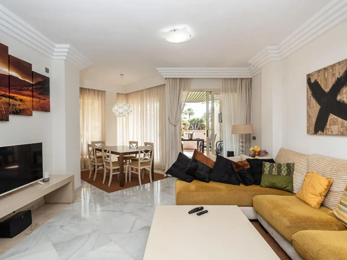 Apartment Fuente Aloha By Interhome Marbella